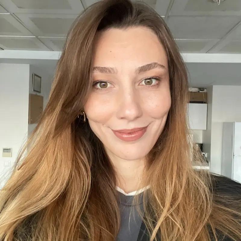 Gülbeyaz Bayram Özer